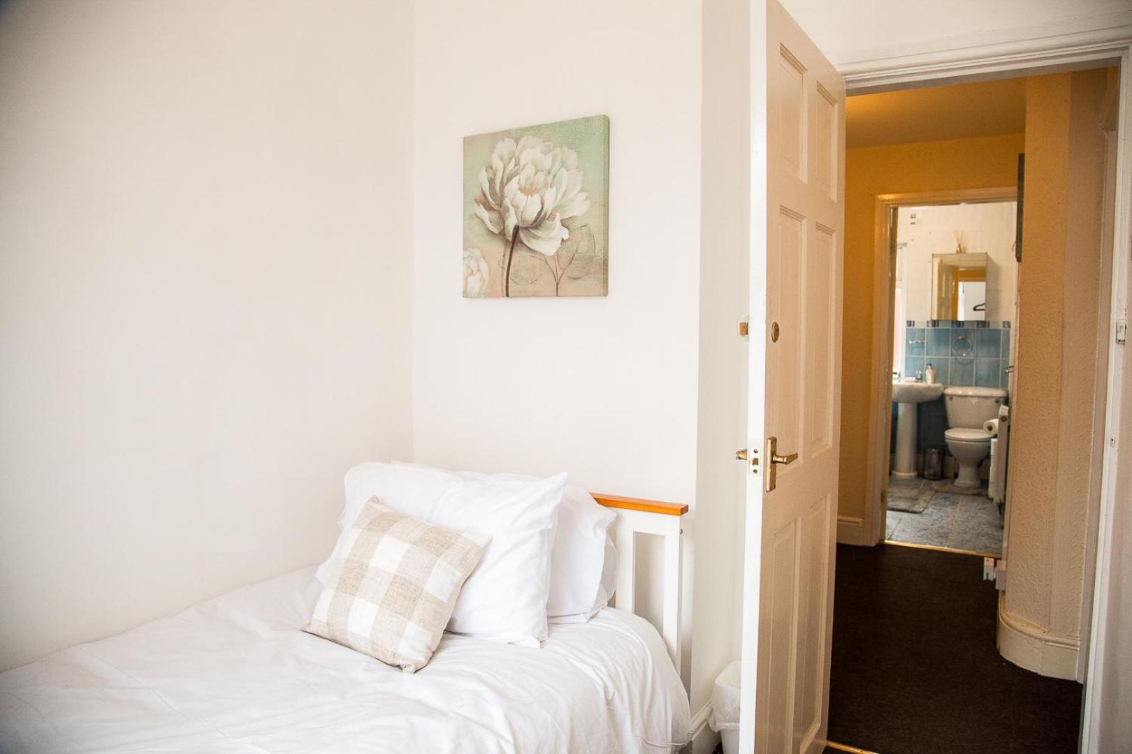 6 Beds, Up To 22 Percent- Contractors Dream Apartment *
